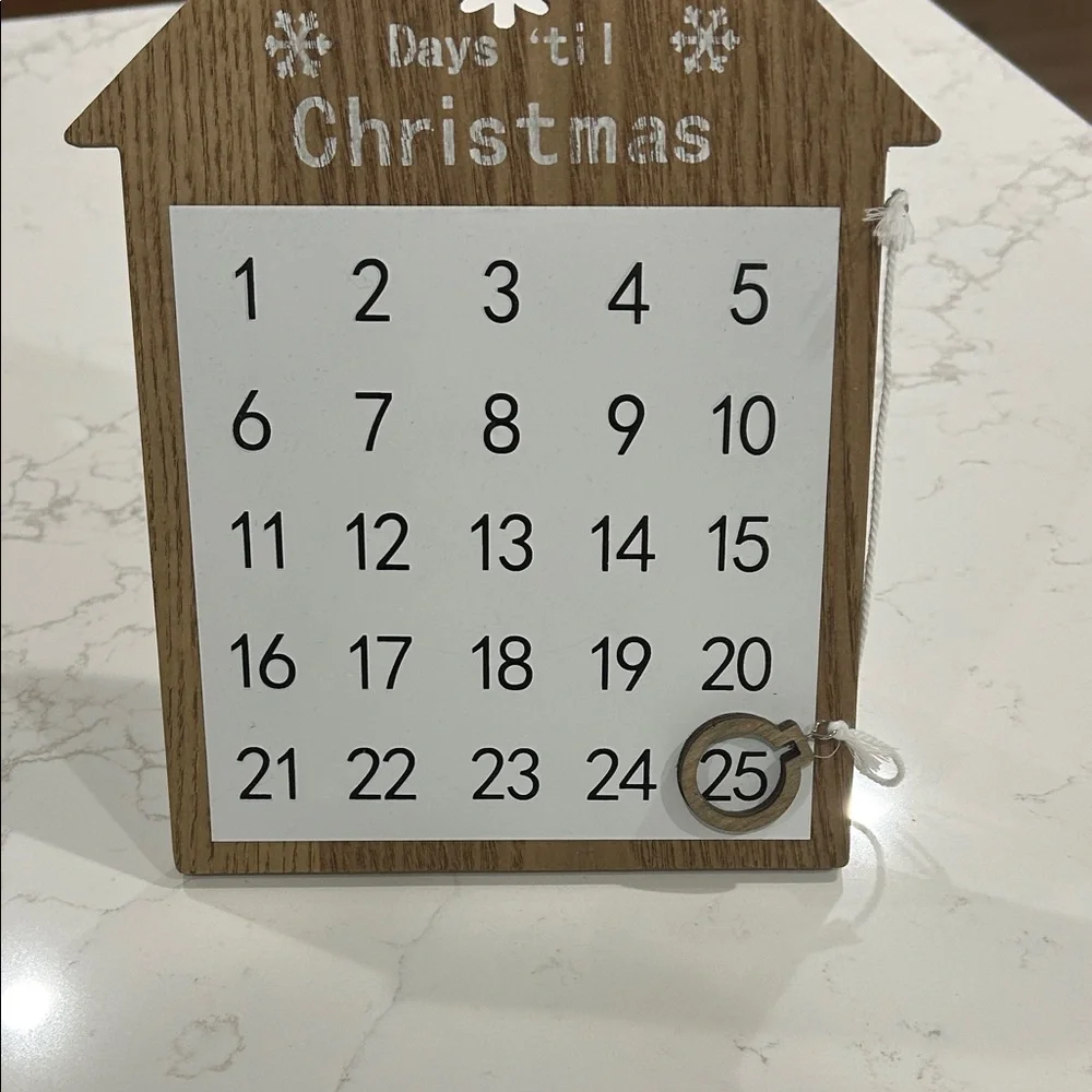 Wooden Magnetic Christmas Countdown Calendar